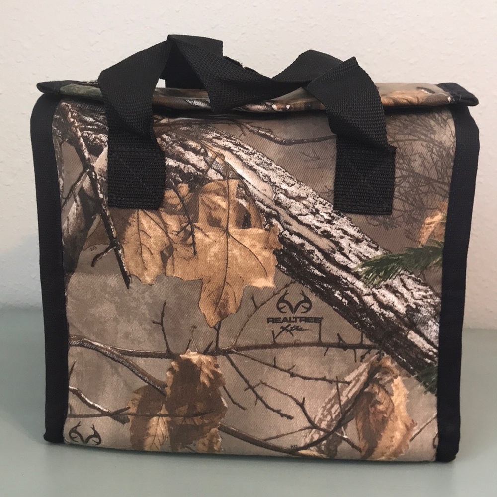 Haul Couture Realtree Bag - Thomas Rhett